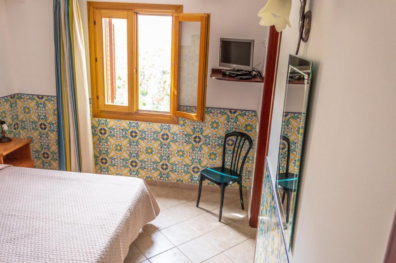 Baglio Cracchiolo Da Tuzzo - Casa Bouganville 圣维托罗卡波 外观 照片
